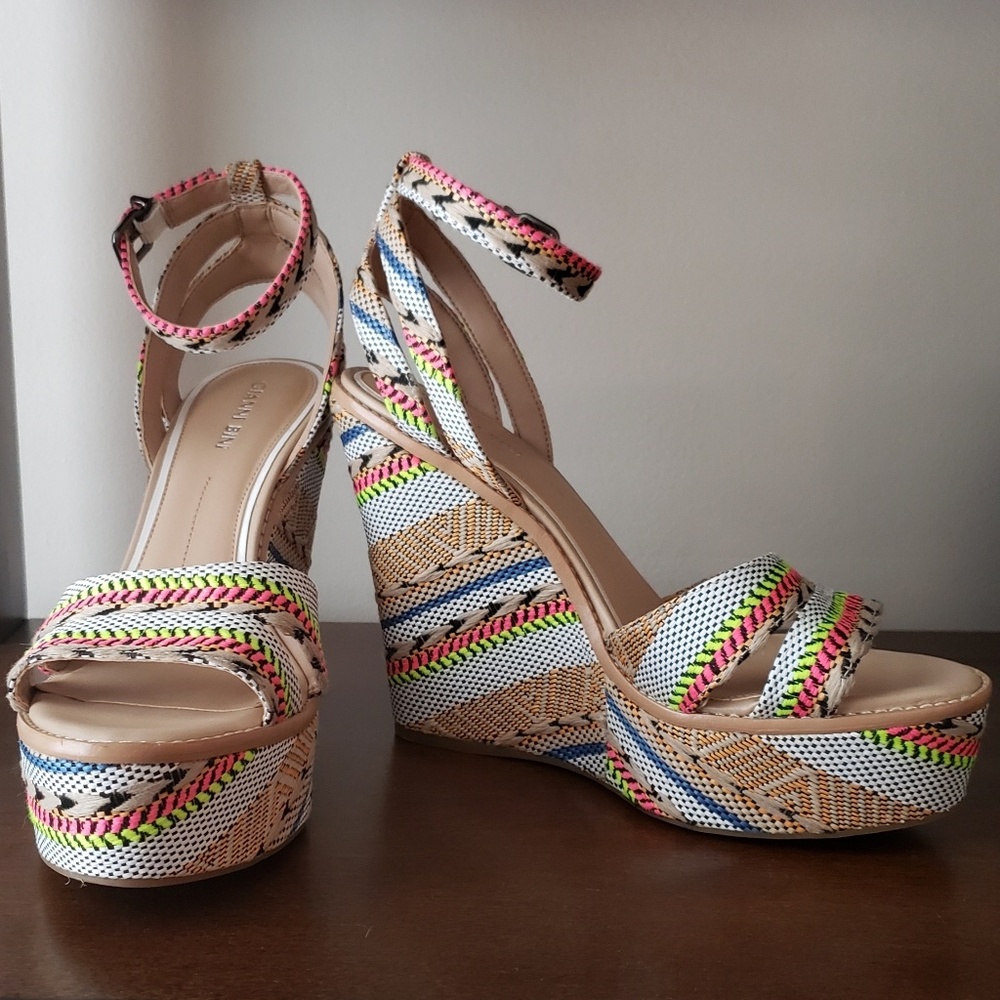 NWOB Gianni Bini wedge sandals - Picture 3 of 8